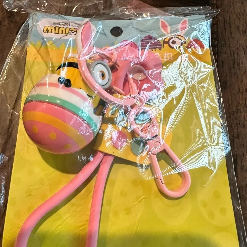 NWT Minion Despicable Me Minion Doll Keychain Bag Pendant Charms